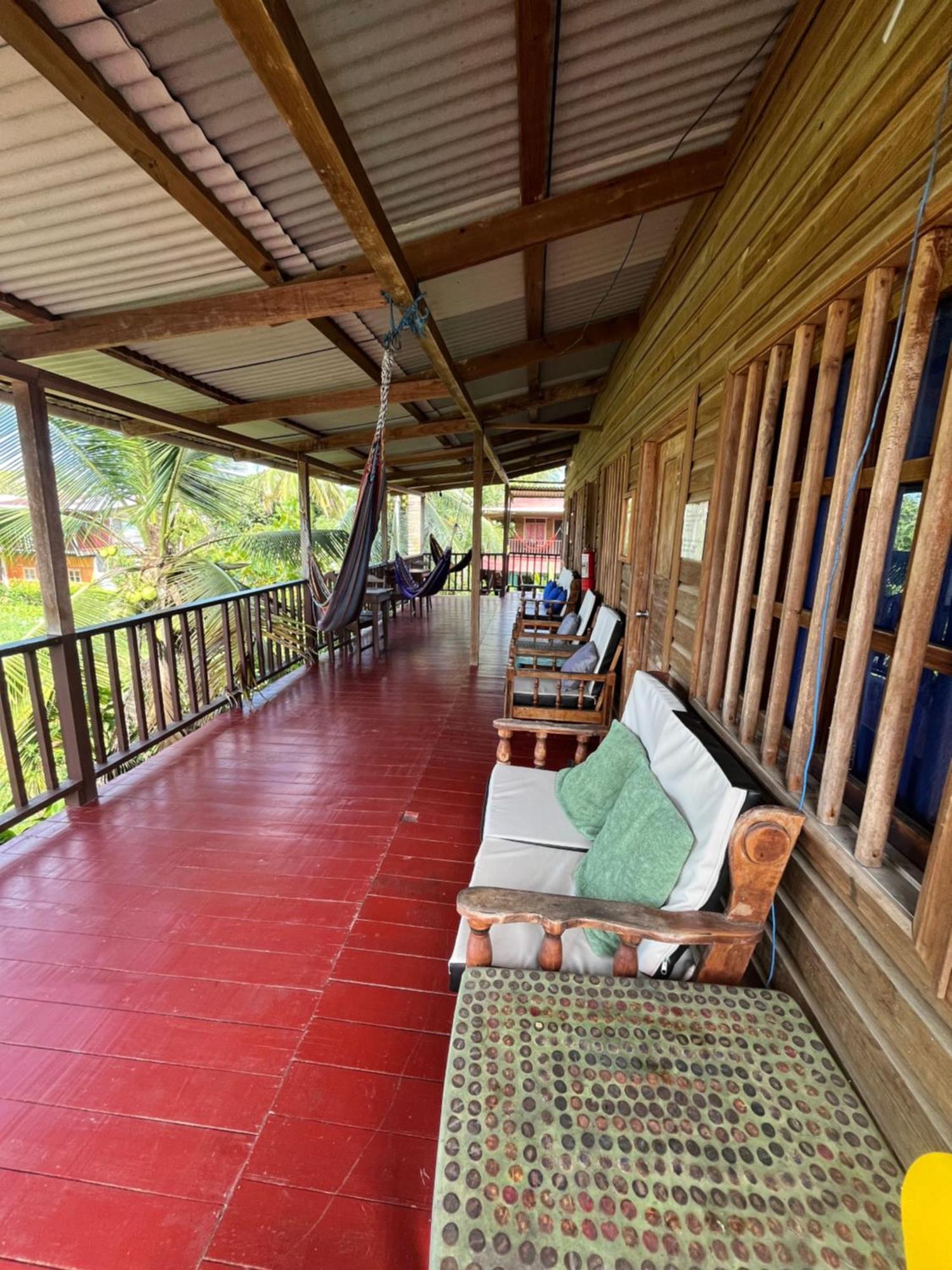 Valerie Emanuel Apartments Bocas del Toro Exterior foto