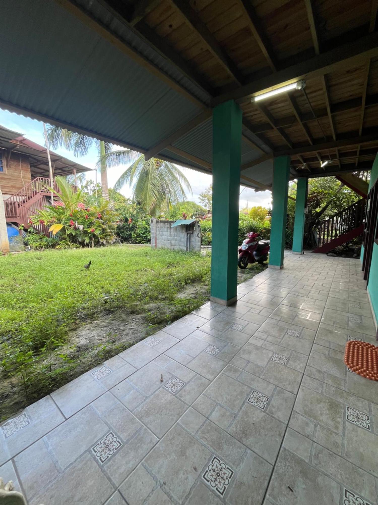 Valerie Emanuel Apartments Bocas del Toro Exterior foto